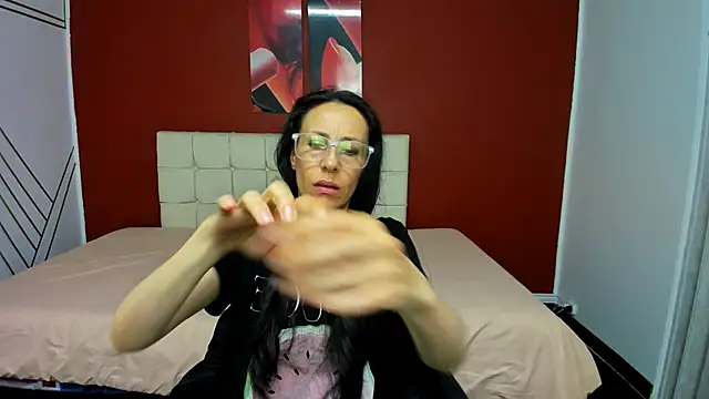 Snapshot of Abrillee1 chatting on December 29, 5:10 am Abrillee1 online show from December 29, 5:10 am