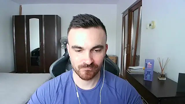 mu5clemania2 online show from April 19, 1:32 pm