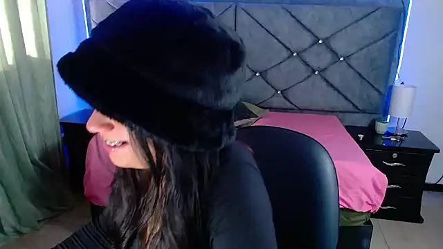 Julietacollins06 online show from September 19, 12:39 pm