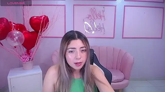 Snapshot of channel_blonde_a chatting on February 5, 4:36 pm channel blonde a online show from February 5, 4:36 pm