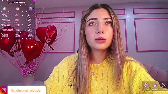 Snapshot of channel_blonde_a chatting on February 18, 7:52 pm channel blonde a online show from February 18, 7:52 pm