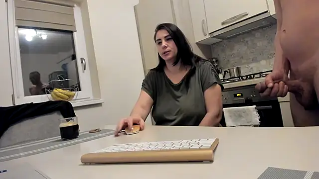 cuplu29 online show from April 8, 12:54 am