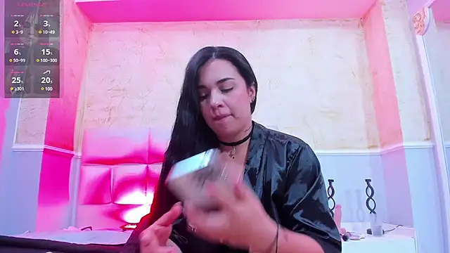 Snapshot of brianaGuzman chatting on January 30, 4:55 pm brianaGuzman online show from January 30, 4:55 pm