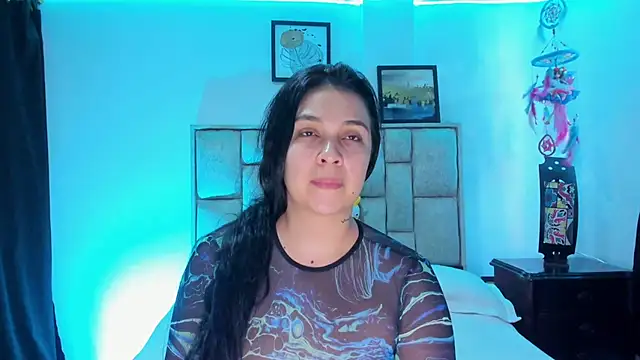 brianaGuzman online show from March 2, 7:32 pm