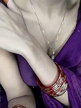 Snapshot of baby_soni78690 chatting on March 3, 8:43 pm baby soni78690 online show from March 3, 8:43 pm