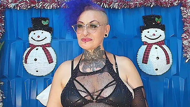 Snapshot of SandyyRose chatting on December 10, 10:26 pm SandyyRose online show from December 10, 10:26 pm