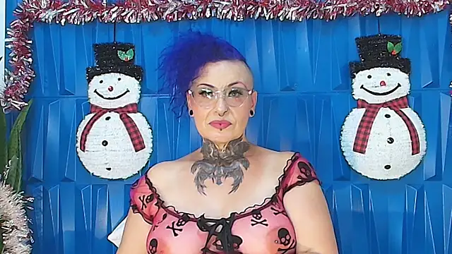 Snapshot of SandyyRose chatting on December 11, 8:28 pm SandyyRose online show from December 11, 8:28 pm