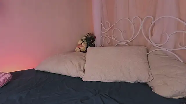 Snapshot of mary_ton chatting on March 15, 8:37 am mary ton online show from March 15, 8:37 am