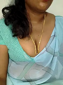 Snapshot of Sexy_Ammu_Telugu chatting on February 10, 7:36 am Sexy Ammu Telugu online show from February 10, 7:36 am