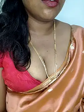 Snapshot of Sexy_Ammu_Telugu chatting on February 11, 6:51 am Sexy Ammu Telugu online show from February 11, 6:51 am