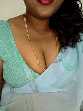 Snapshot of Sexy_Ammu_Telugu chatting on February 25, 2:36 am Sexy Ammu Telugu online show from February 25, 2:36 am