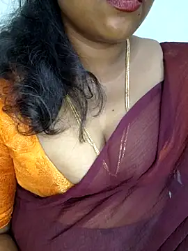 Snapshot of Sexy_Ammu_Telugu chatting on March 13, 4:56 pm Sexy Ammu Telugu online show from March 13, 4:56 pm