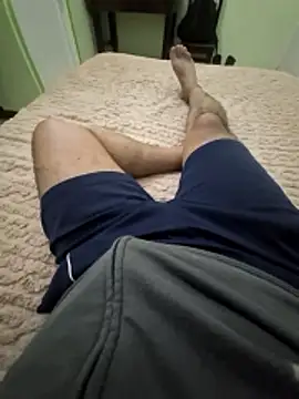 Snapshot of Piter1022 chatting on January 11, 3:11 am Piter1022 online show from January 11, 3:11 am