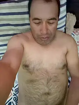 Snapshot of Piter1022 chatting on February 12, 10:05 pm Piter1022 online show from February 12, 10:05 pm