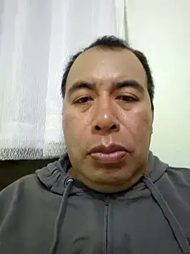 Snapshot of Piter1022 chatting on February 23, 2:20 am Piter1022 online show from February 23, 2:20 am