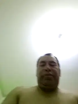 Snapshot of Piter1022 chatting on February 25, 12:42 am Piter1022 online show from February 25, 12:42 am