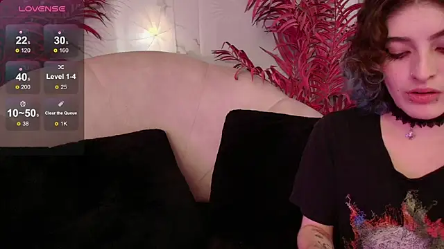 EvaHalsey online show from January 15, 9:18 pm