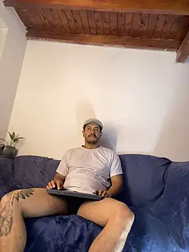 AndresSmith   online show from February 19, 7:48 am