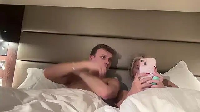 BendyBarbie online show from February 25, 9:24 pm