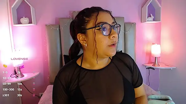 MeghanBurn online show from March 22, 12:25 pm