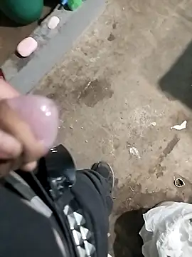 Snapshot of nahuelaspirineta chatting on September 24, 3:32 am nahuelaspirineta online show from September 24, 3:32 am