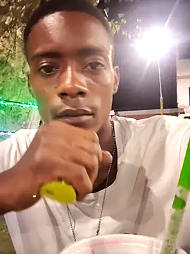 BeetledFlouter12 online show from December 20, 6:31 am