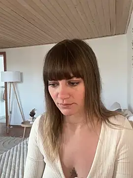 Milla  one online show from February 3, 9:41 am