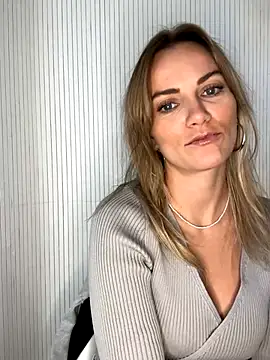 Milla  one online show from September 22, 10:39 am