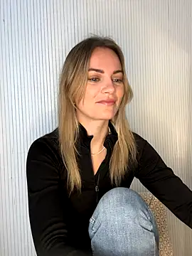 Milla  one online show from December 3, 9:51 am