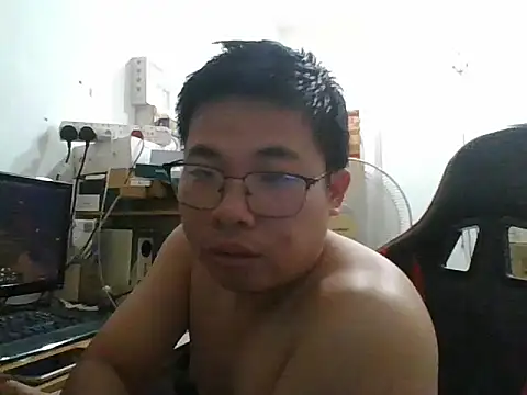 Snapshot of shyboymasturbation chatting on December 30, 2:40 pm shyboymasturbation online show from December 30, 2:40 pm