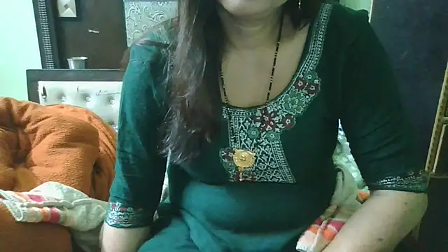 couplesuni online show from November 29, 11:13 am