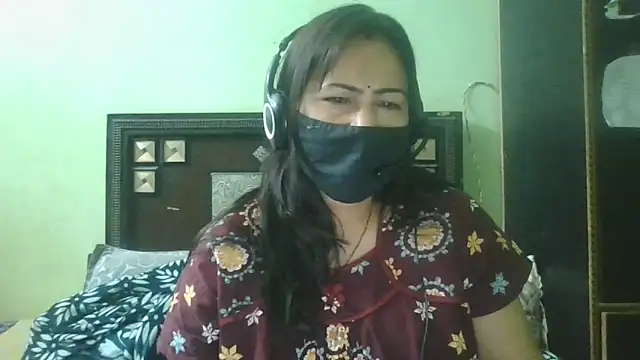 couplesuni online show from April 22, 10:39 am