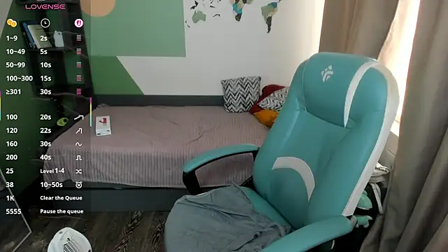 KellyStarlight online show from April 22, 11:12 am