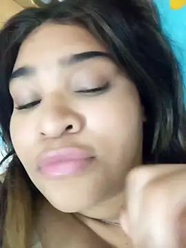 ambarlennoix online show from December 13, 10:19 am