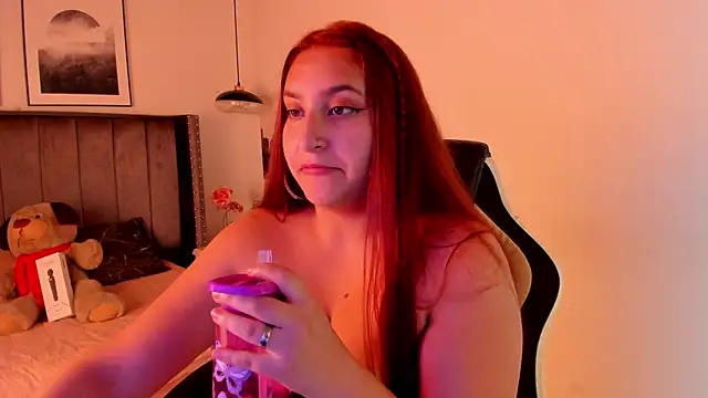 Alaia Cute online show from January 8, 6:31 am