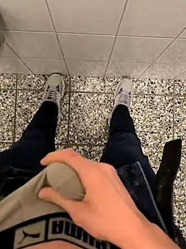 geilehecke1 online show from January 24, 1:57 pm