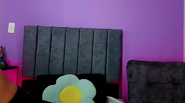 GabrielaMK online show from February 9, 2:50 pm