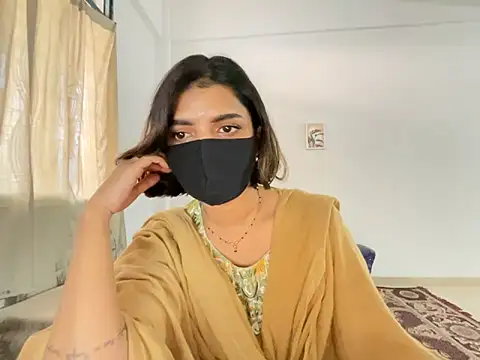 Snapshot of MaYaa__11 chatting on January 17, 11:59 am MaYaa 11 online show from January 17, 11:59 am