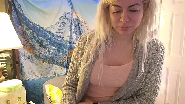 Snapshot of cunty_tranny_lydia chatting on March 16, 5:14 am cunty tranny lydia online show from March 16, 5:14 am