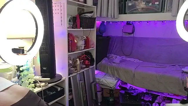 Snapshot of cunty_tranny_lydia chatting on November 4, 4:00 am cunty tranny lydia online show from November 4, 4:00 am