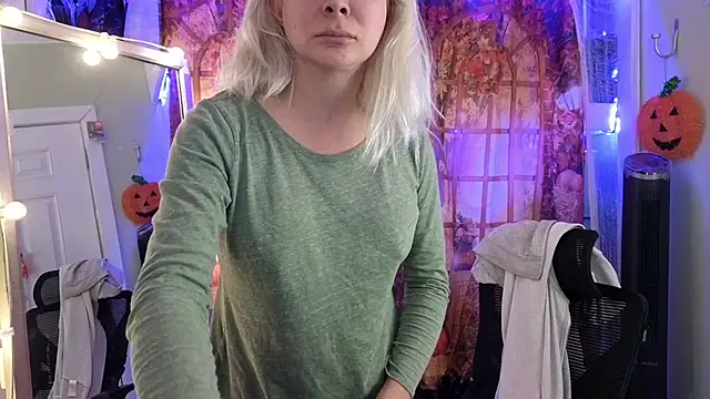 Snapshot of cunty_tranny_lydia chatting on November 11, 5:07 am cunty tranny lydia online show from November 11, 5:07 am