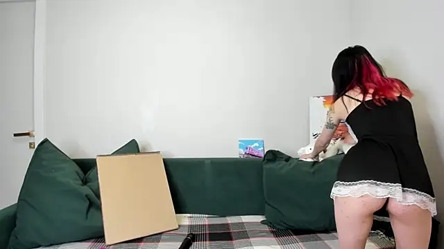 Lola Peach online show from July 10, 5:23 am