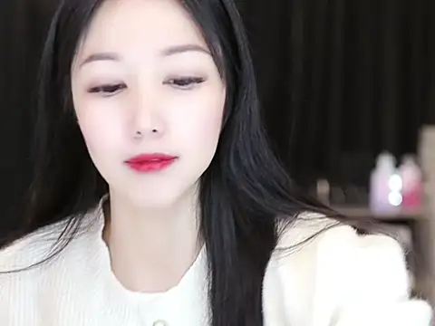 Nuyoah-77 online show from February 10, 2:37 pm