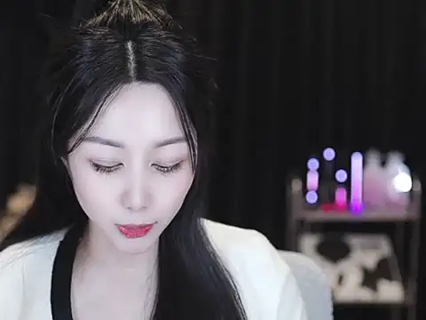 Nuyoah-77 online show from February 20, 3:34 pm