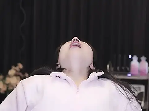 Nuyoah-77 online show from April 8, 3:56 pm