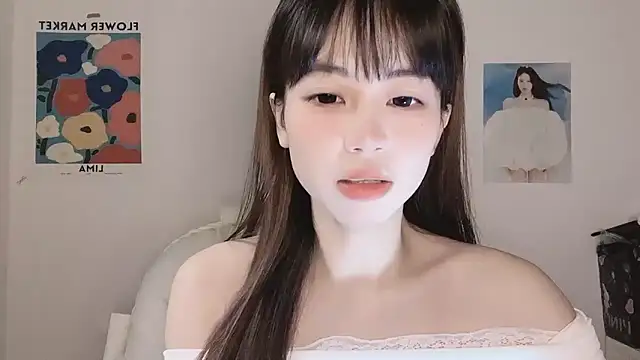 -Hottie online show from November 30, 4:00 pm