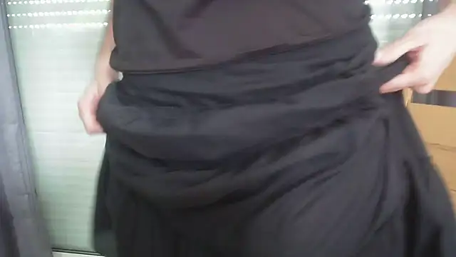 Snapshot of Raptor82 chatting on September 16, 12:17 pm Raptor82 online show from September 16, 12:17 pm