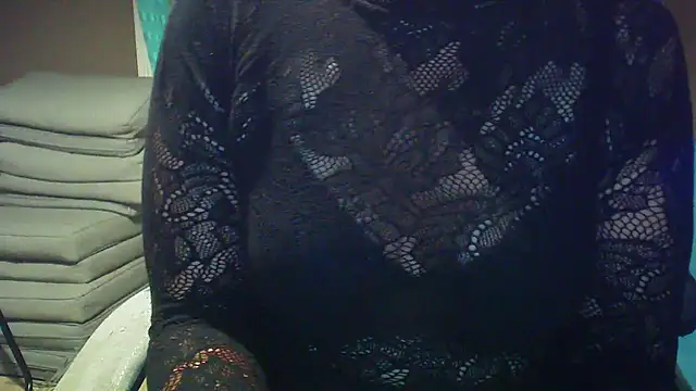 Snapshot of Raptor82 chatting on October 5, 7:23 pm Raptor82 online show from October 5, 7:23 pm