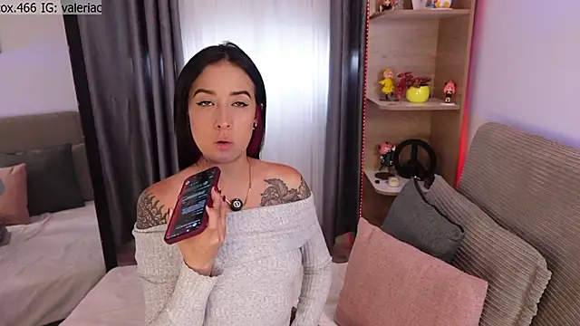 ValeriaCox online show from March 18, 1:14 pm