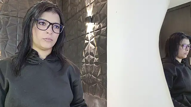 graceymilf666 online show from September 28, 11:15 am